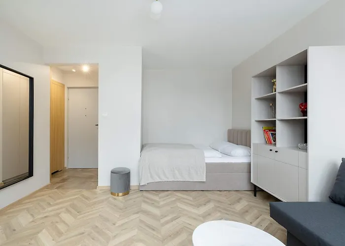 Cozy With Workspace In The Center By Renters Apartament Szczecin